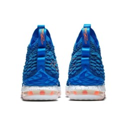 Nike LeBron 15 - Chaussure Polyvalente Performance Complète